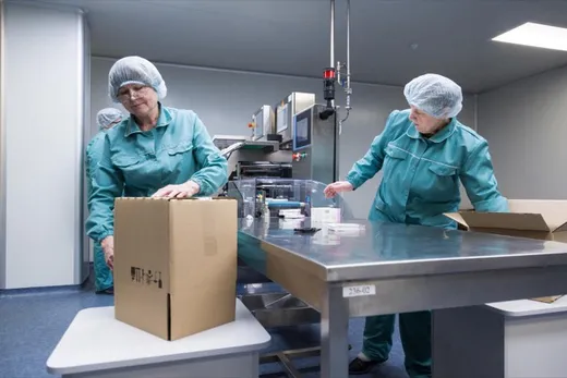 Worker in the cosmetics warehouse